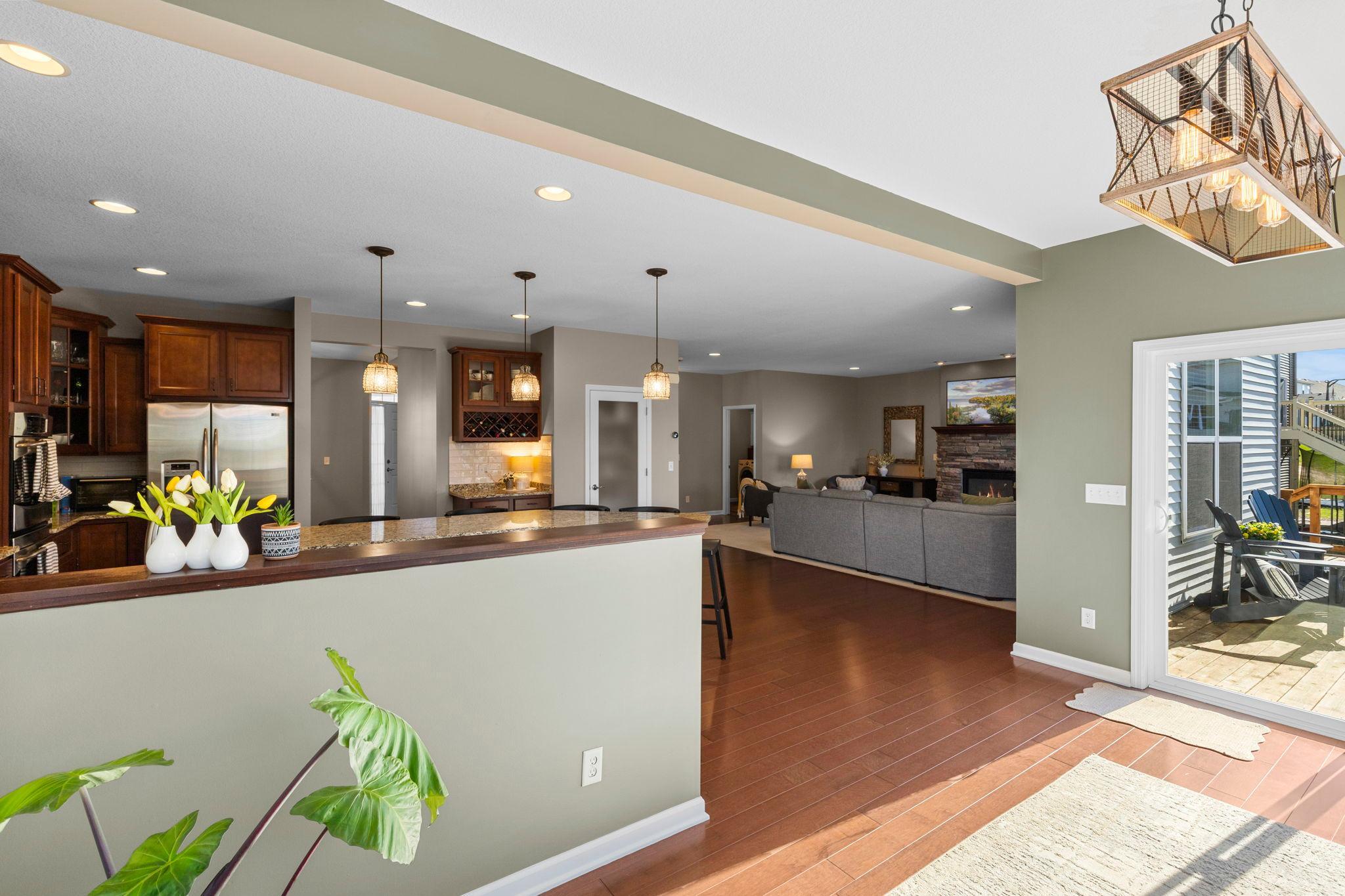 10834 Knollwood Court