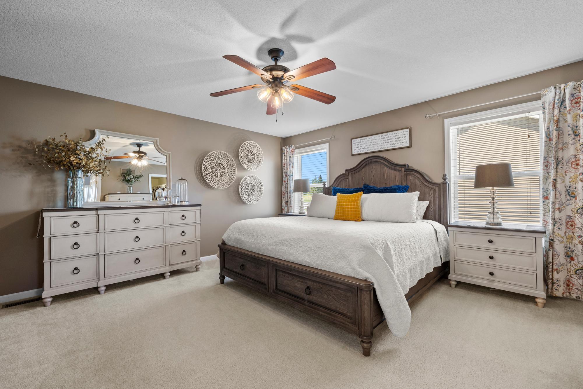 10834 Knollwood Court