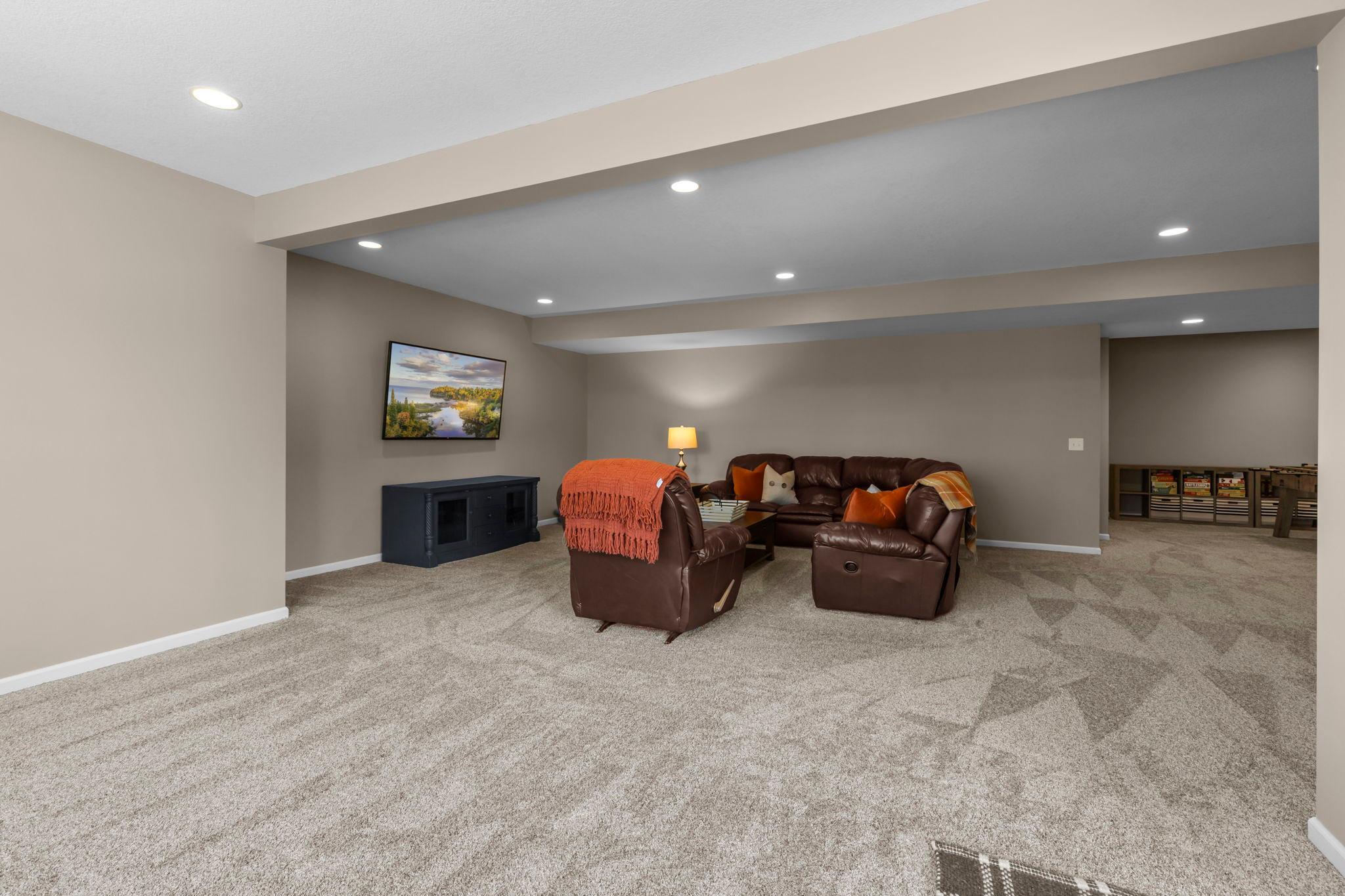 10834 Knollwood Court