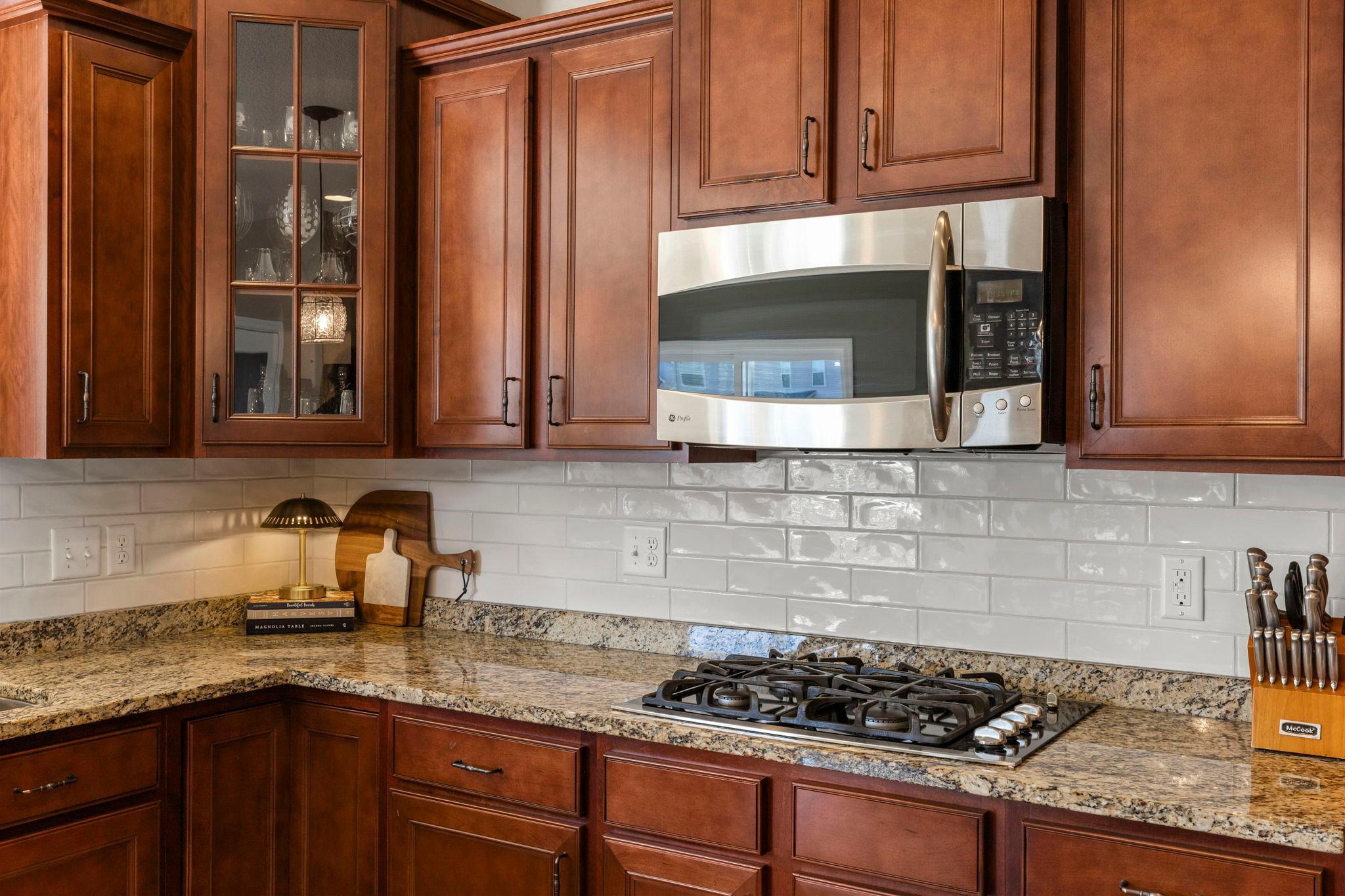 10834 Knollwood Court