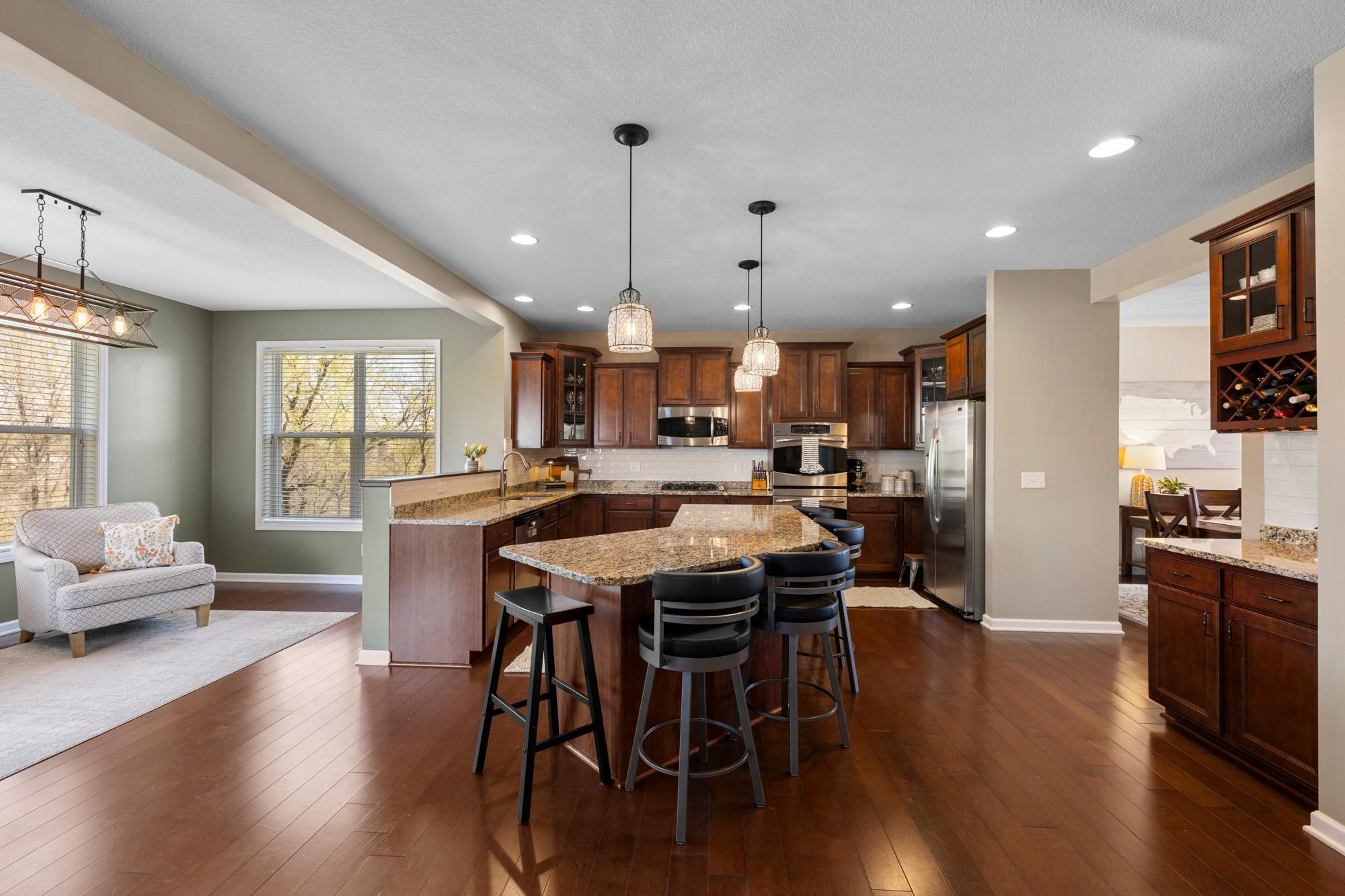 10834 Knollwood Court