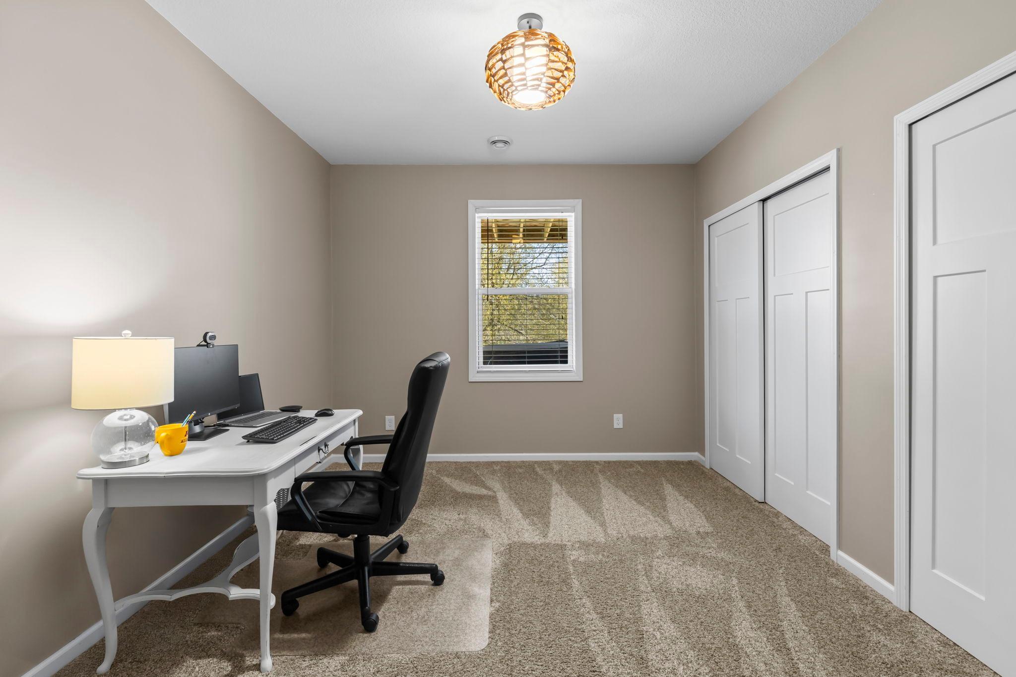 10834 Knollwood Court