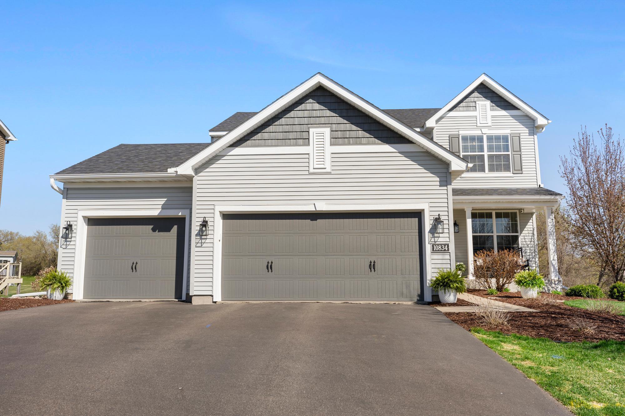 10834 Knollwood Court
