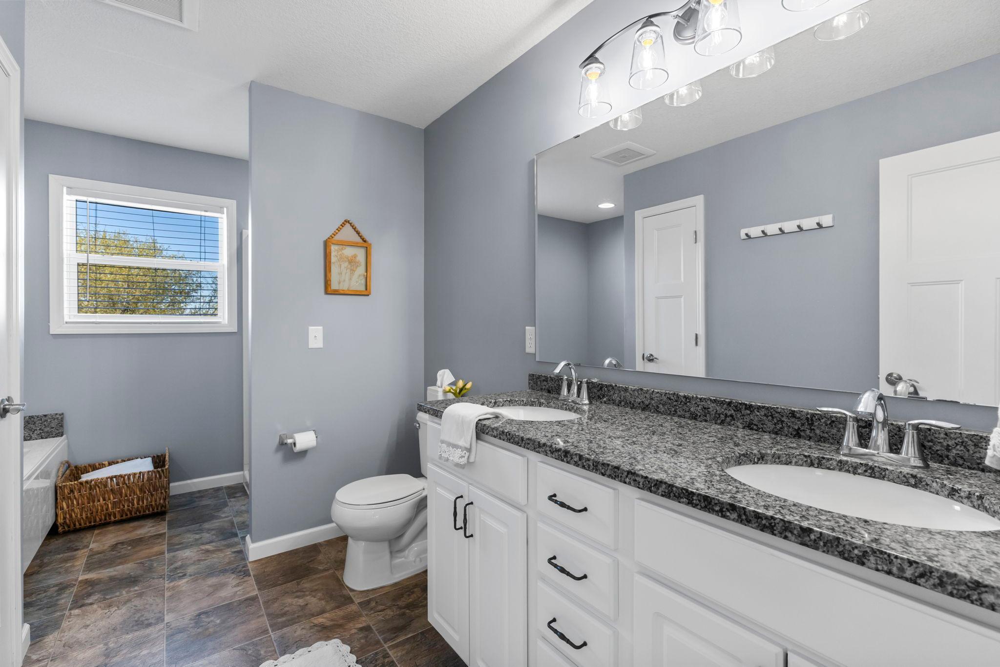 10834 Knollwood Court