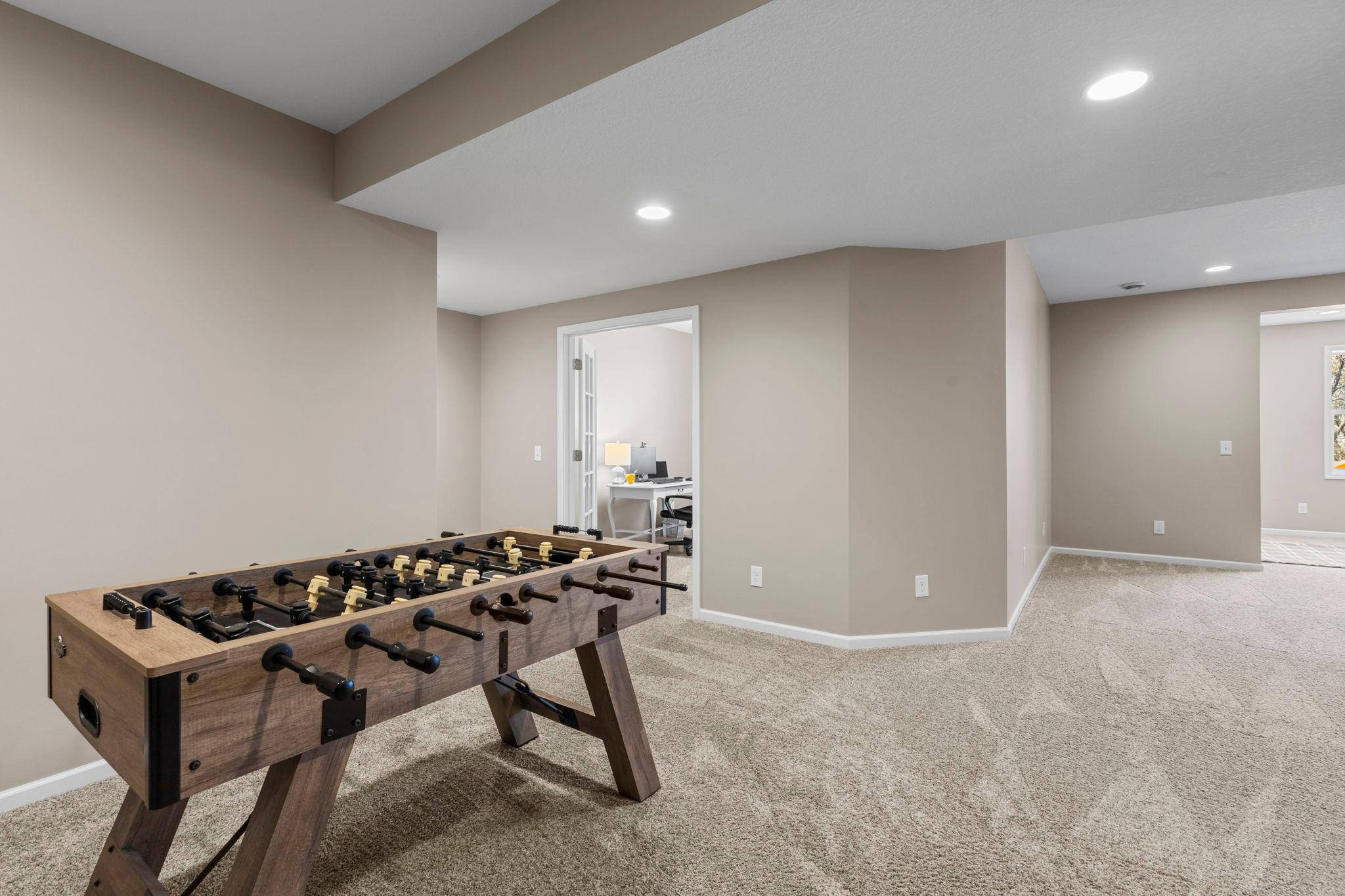 10834 Knollwood Court