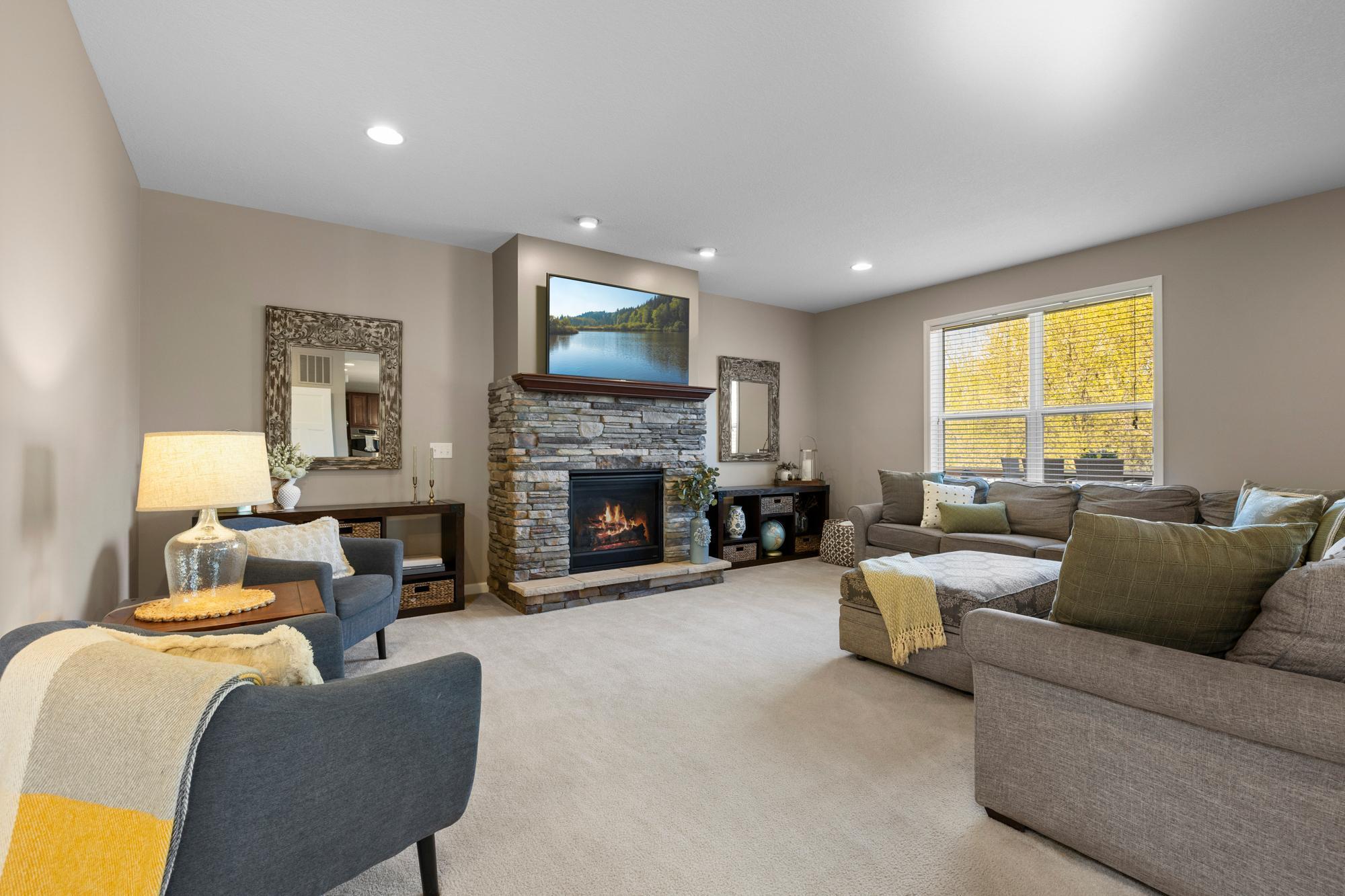 10834 Knollwood Court