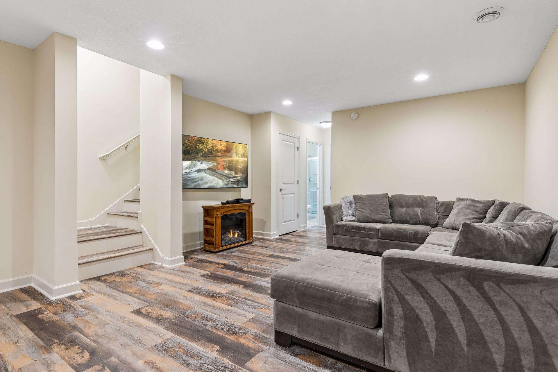 16380 52nd Avenue N