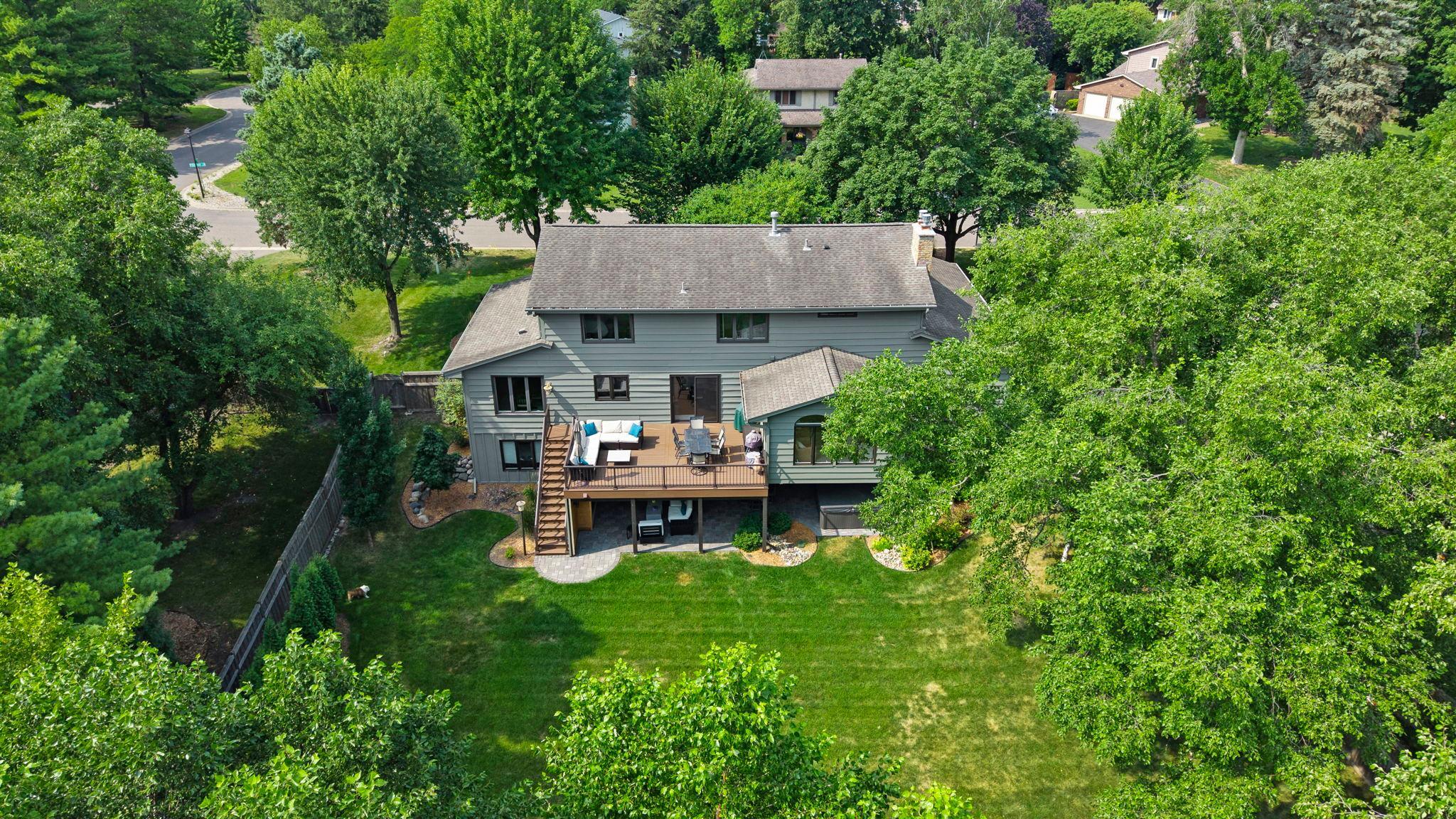 2750 Fountain Lane N