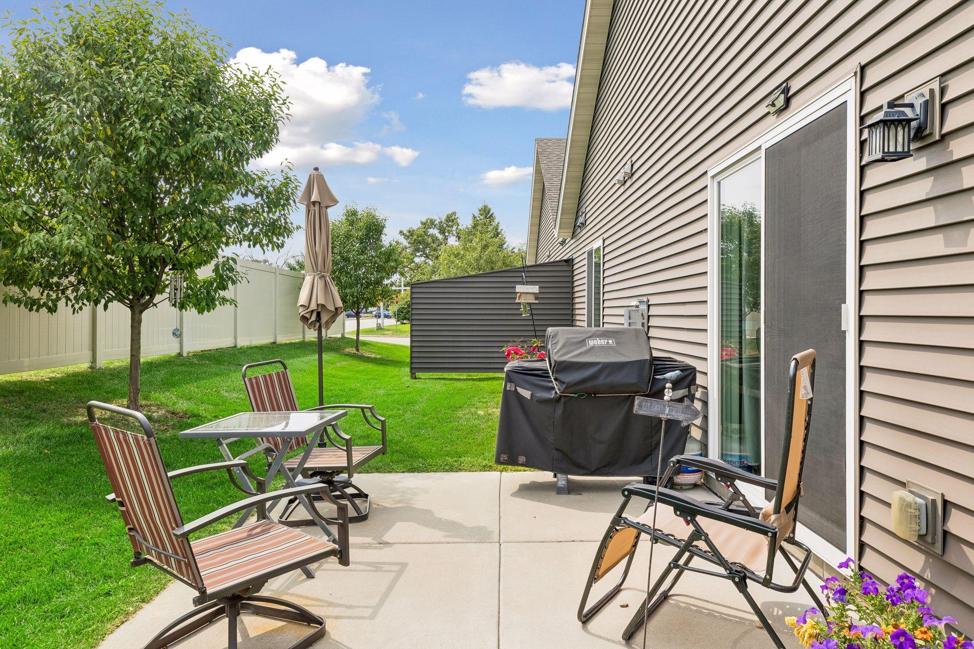 10105 3rd Street NE