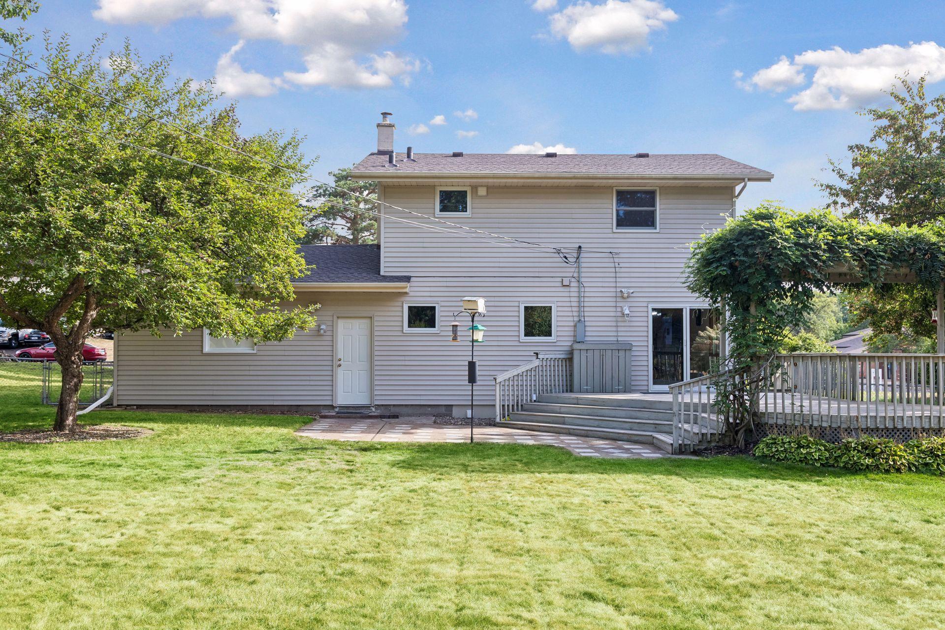 2525 Blomquist Avenue