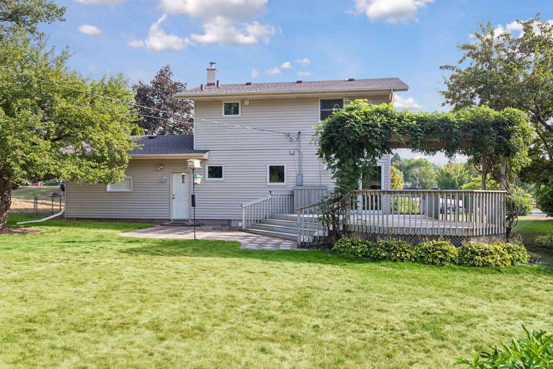 2525 Blomquist Avenue