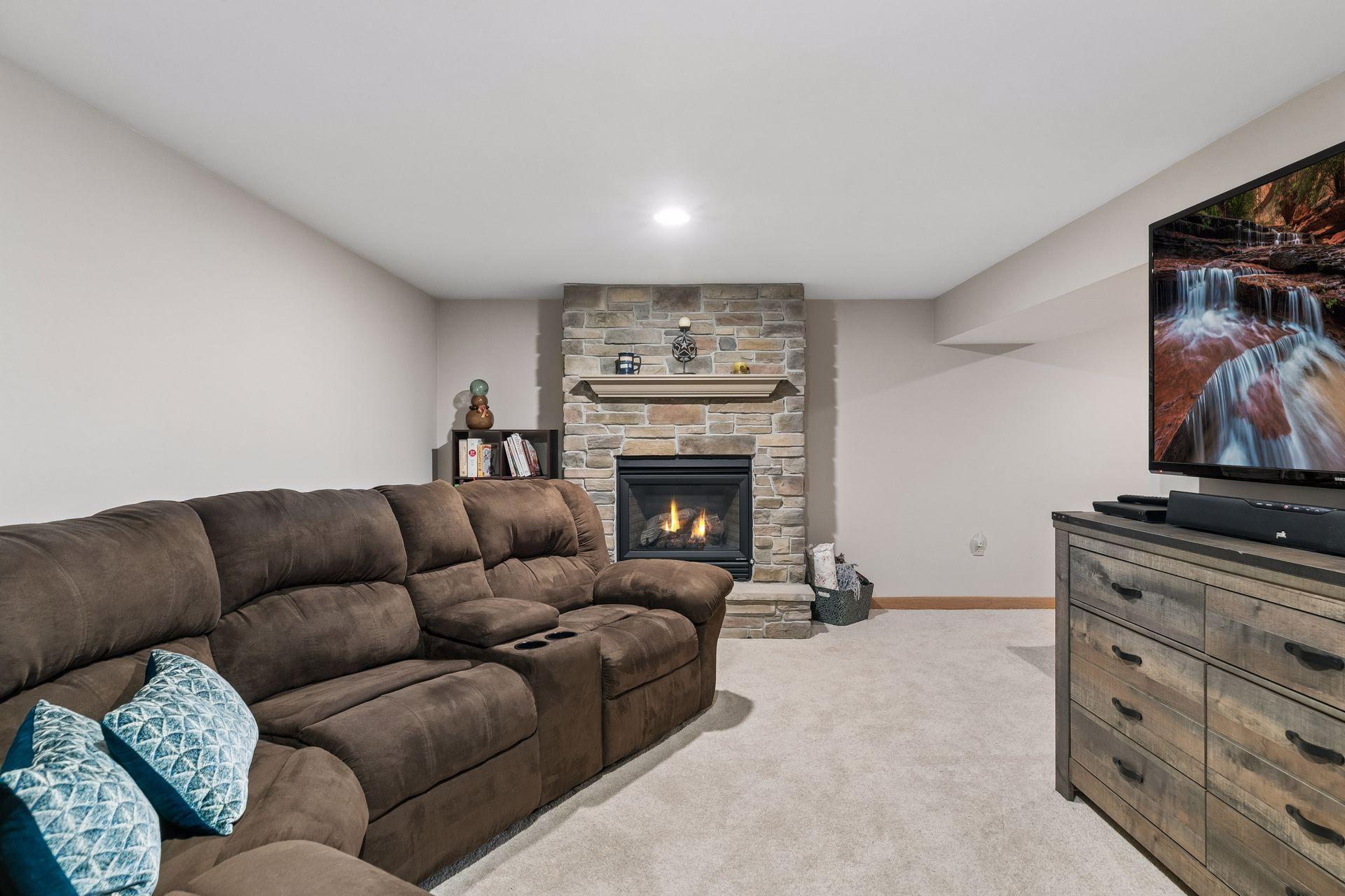 2525 Blomquist Avenue
