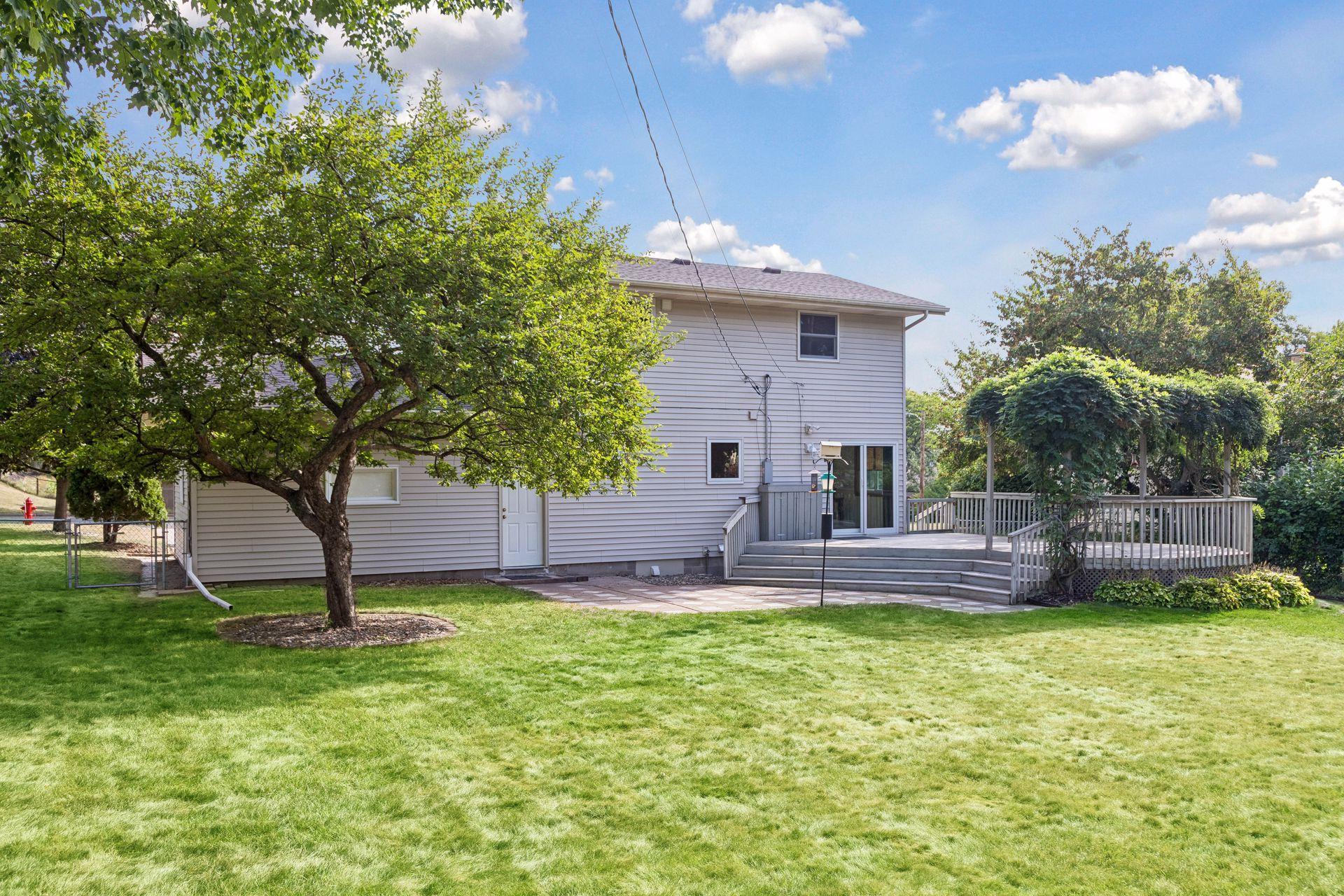 2525 Blomquist Avenue