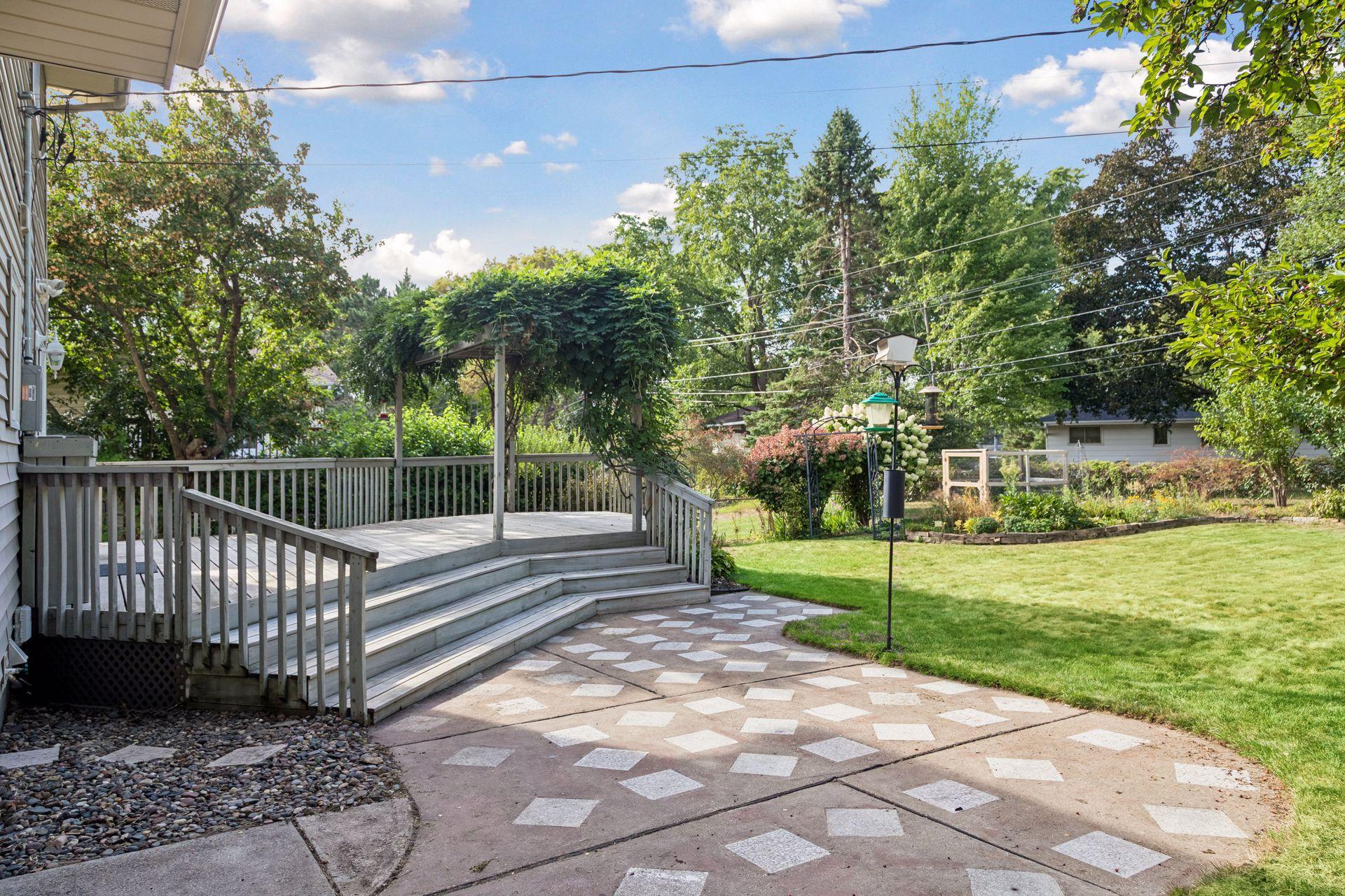 2525 Blomquist Avenue