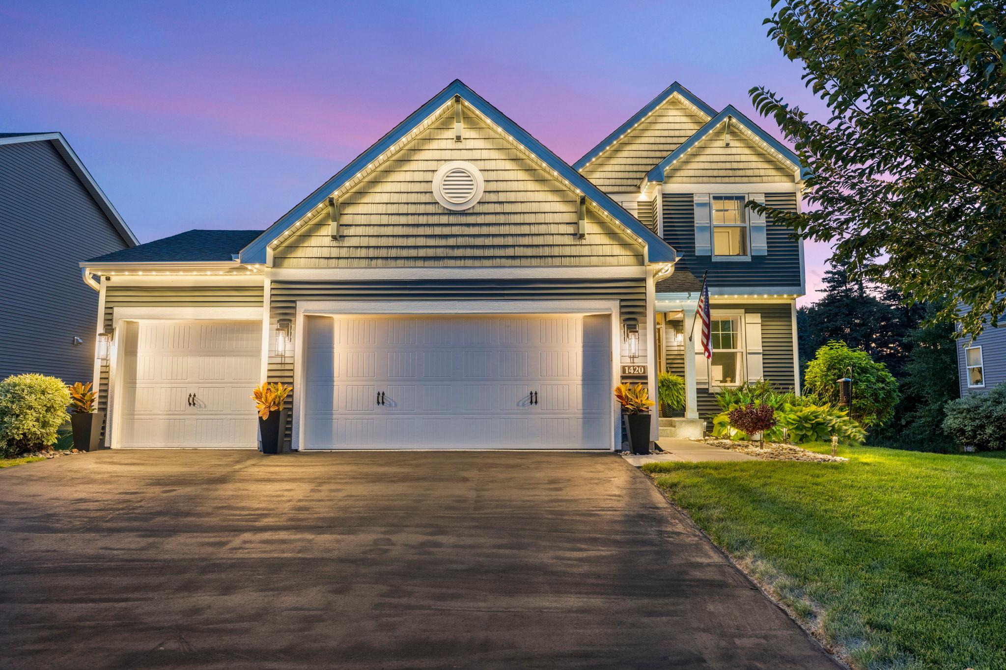 1420 Summit Court