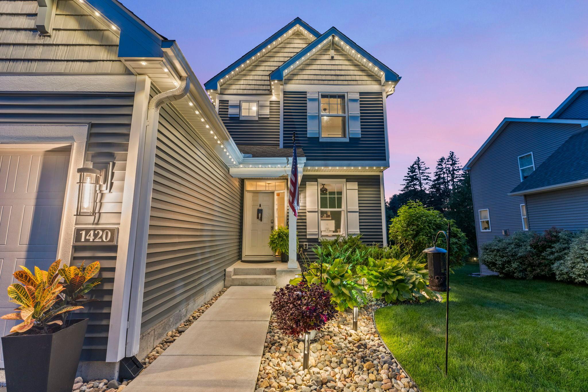 1420 Summit Court