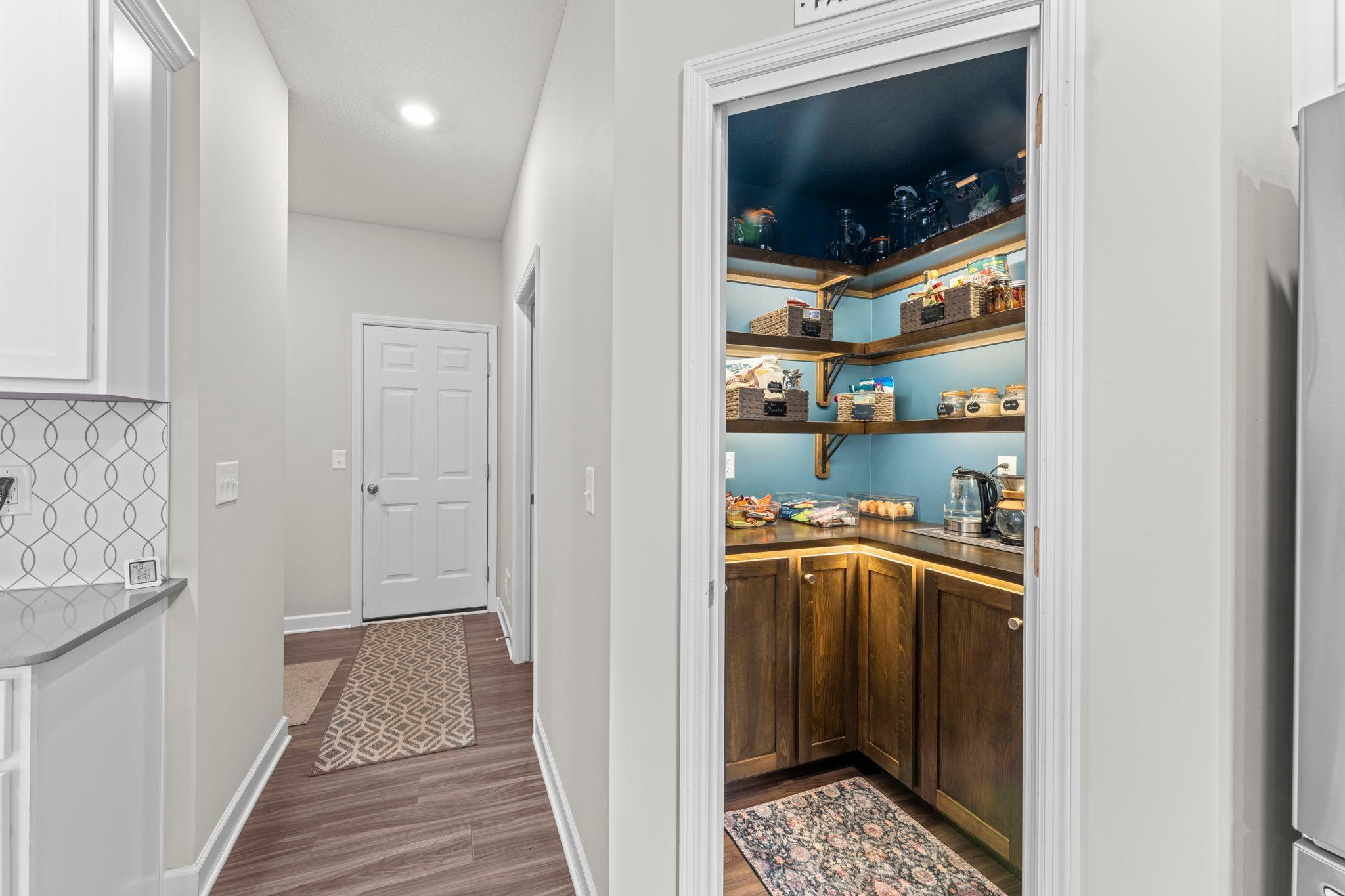 1420 Summit Court