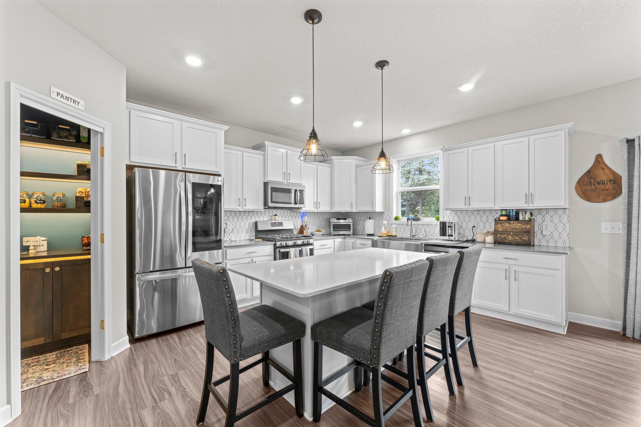1420 Summit Court