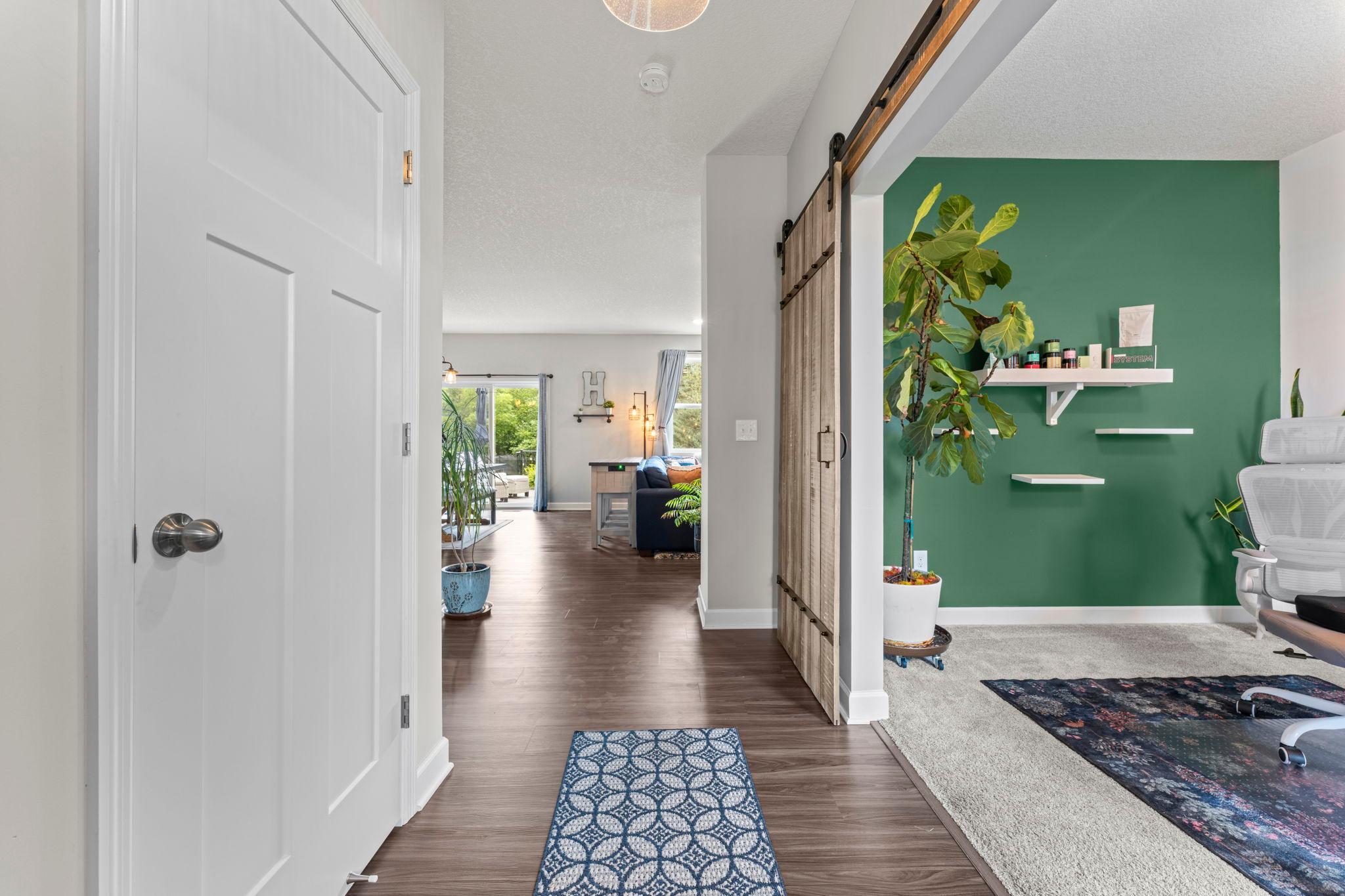 1420 Summit Court