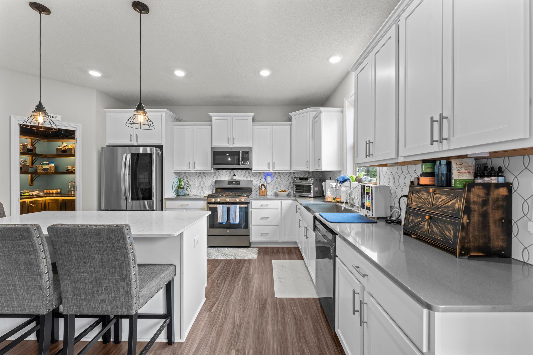 1420 Summit Court
