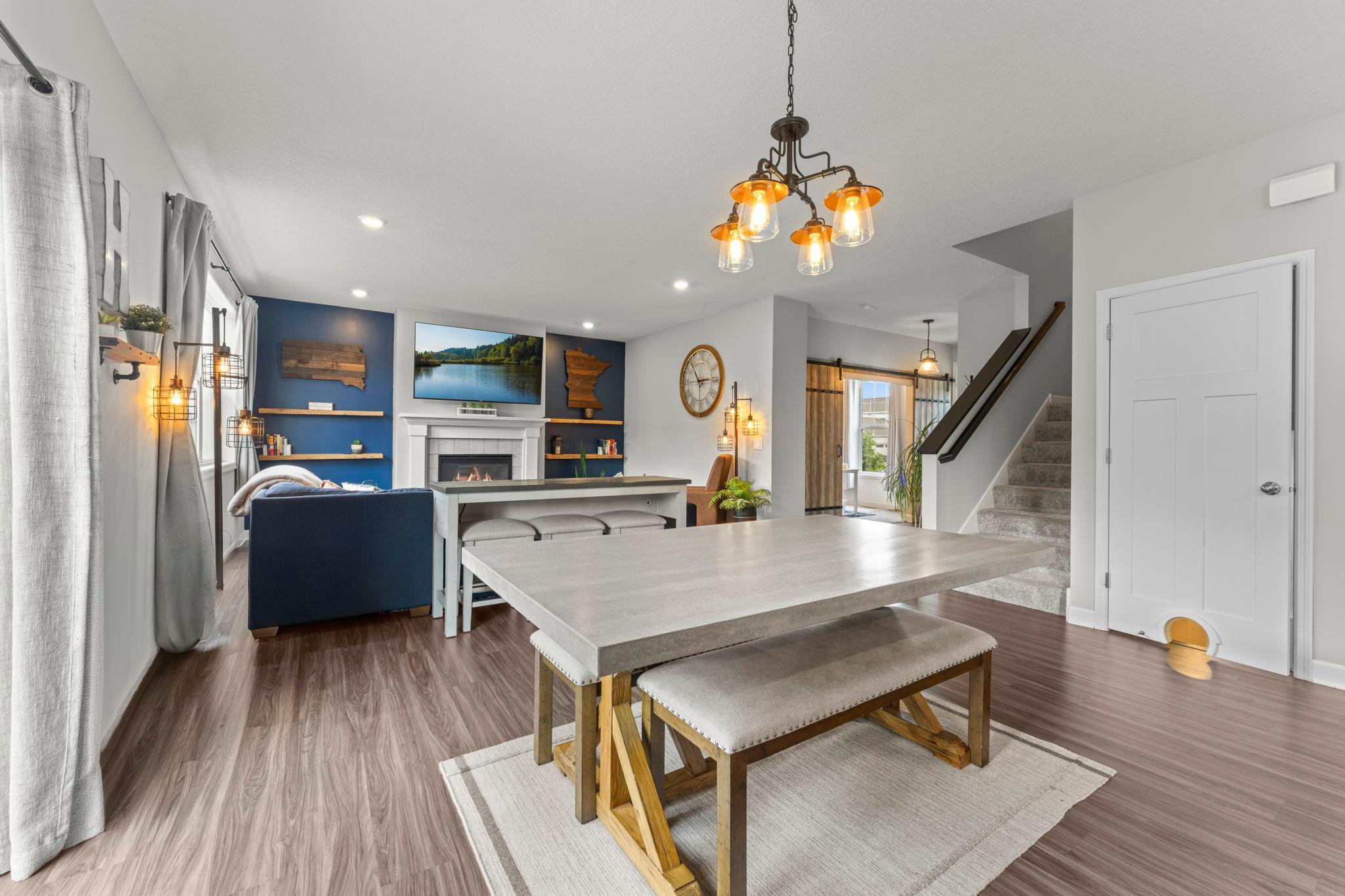1420 Summit Court