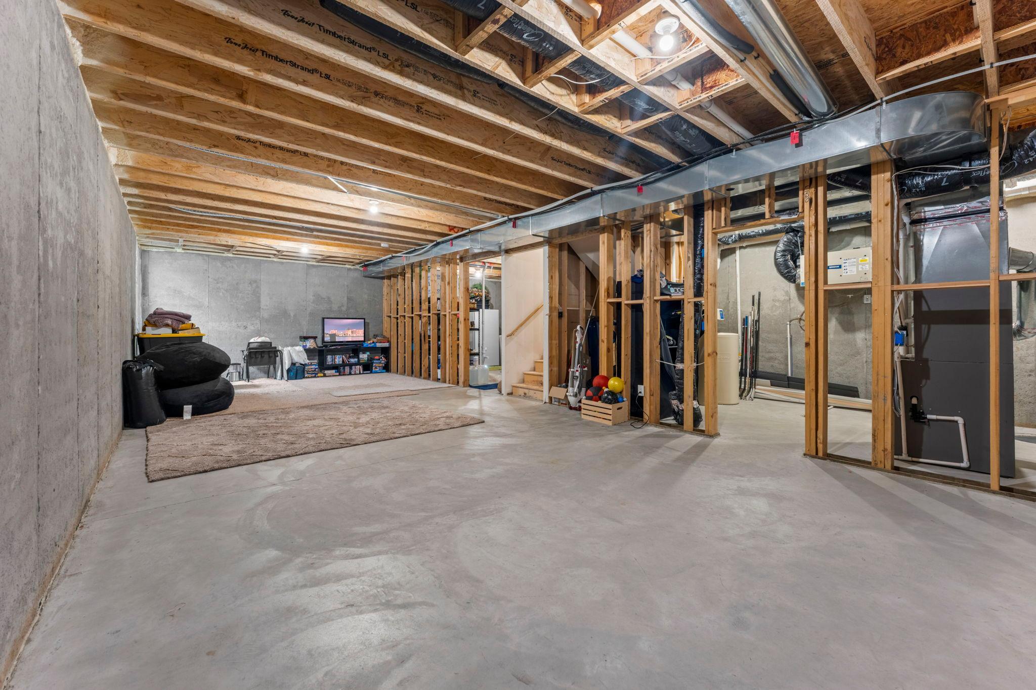 1420 Summit Court