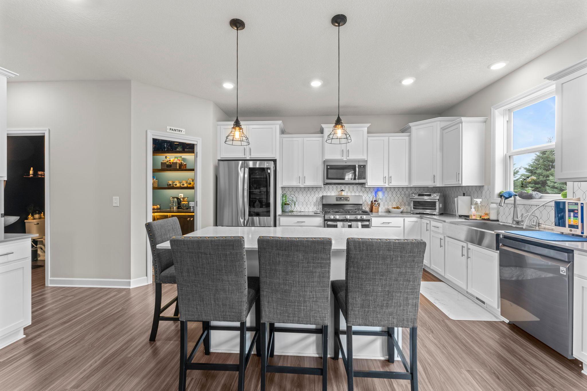 1420 Summit Court