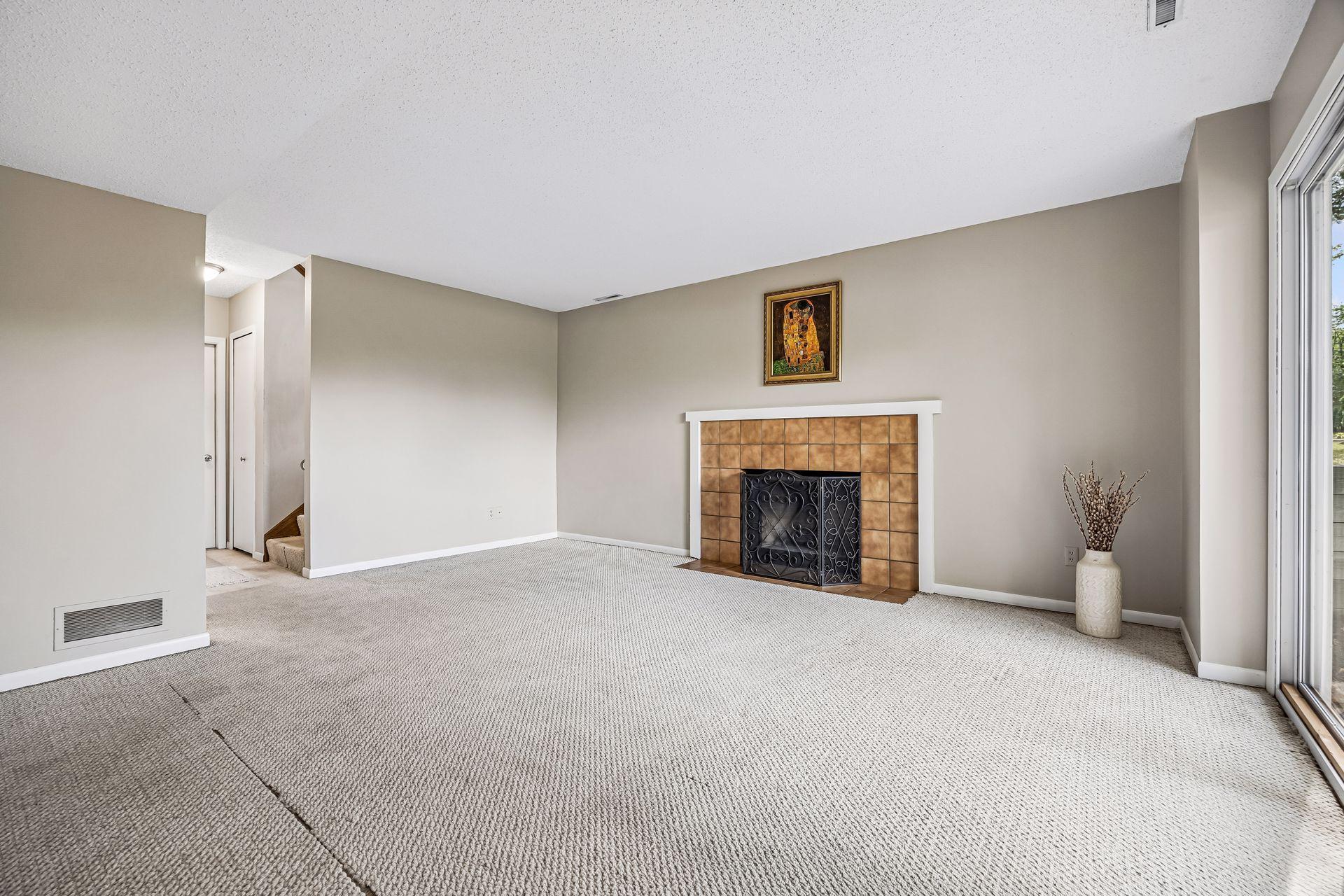5225 Beachside Drive
