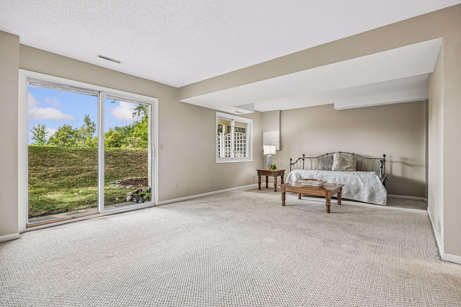 5225 Beachside Drive