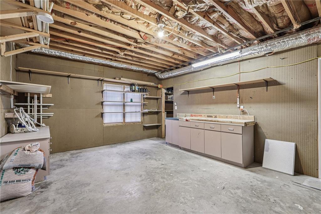 1306 Annapolis Way