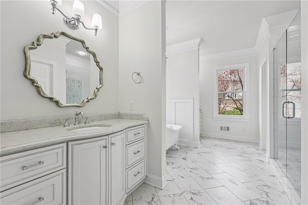 1306 Annapolis Way