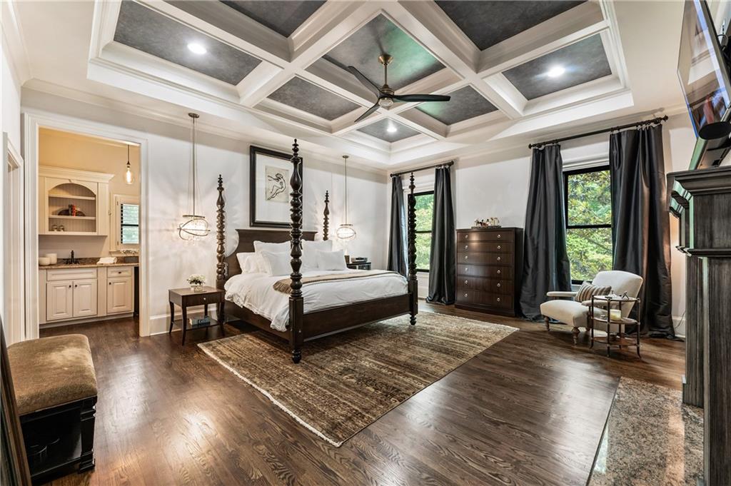 15595 Birmingham Highway