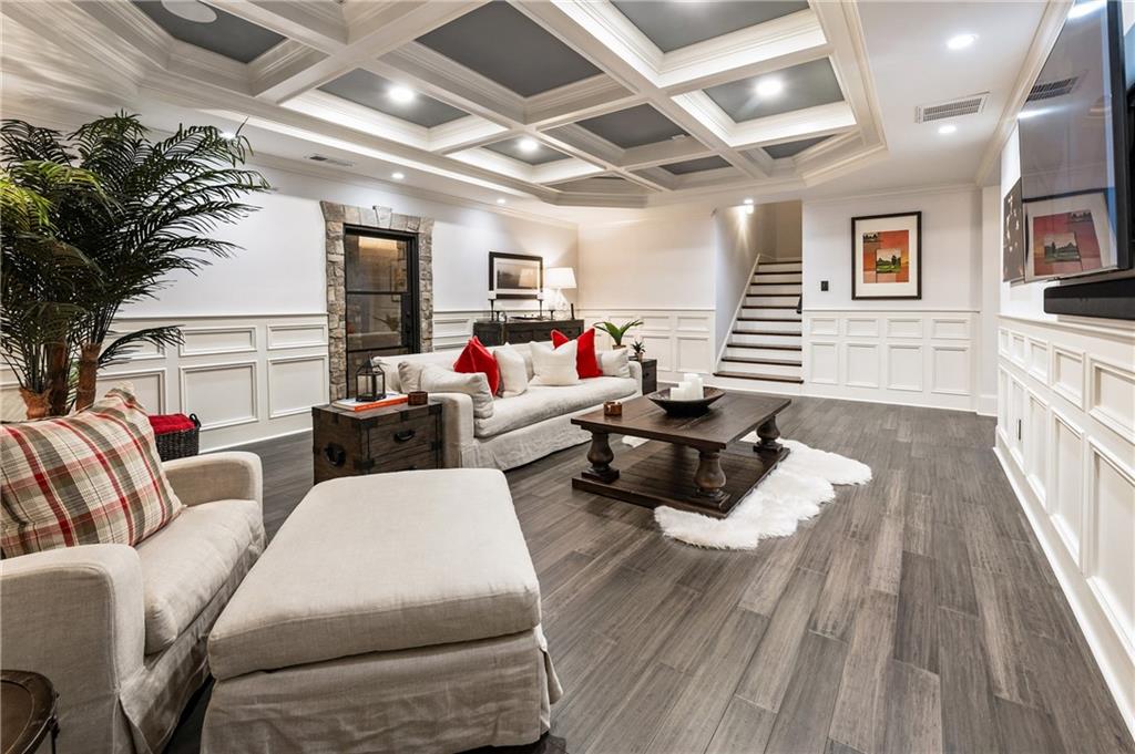 15595 Birmingham Highway