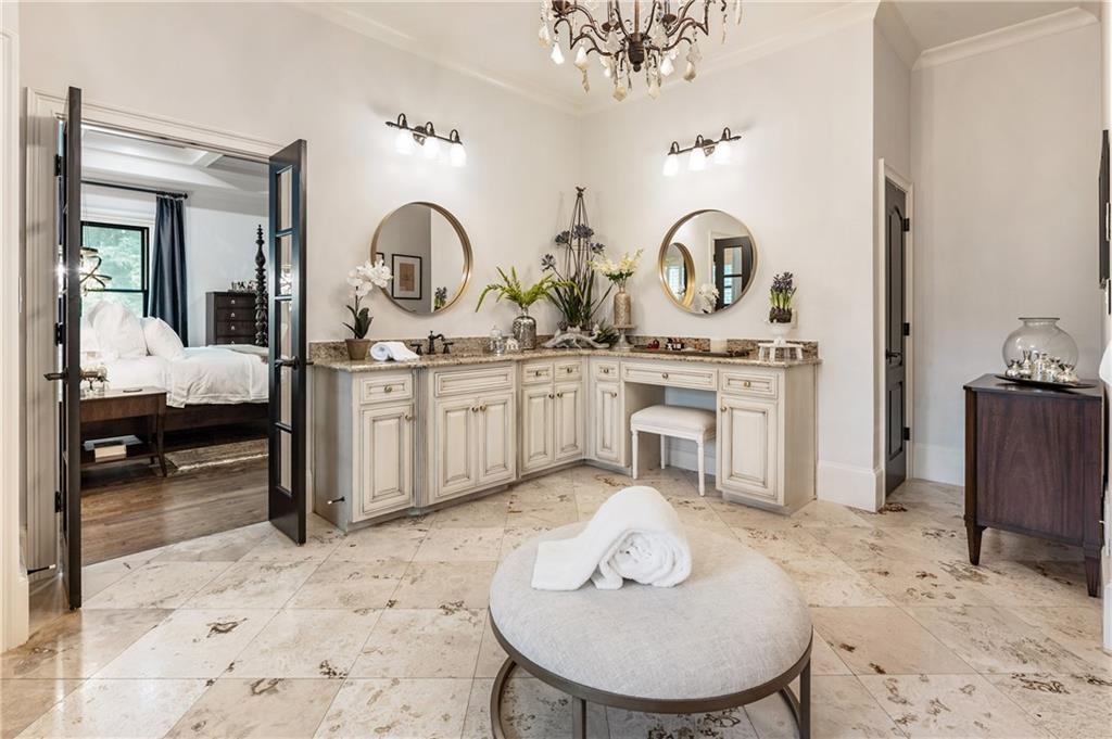 15595 Birmingham Highway