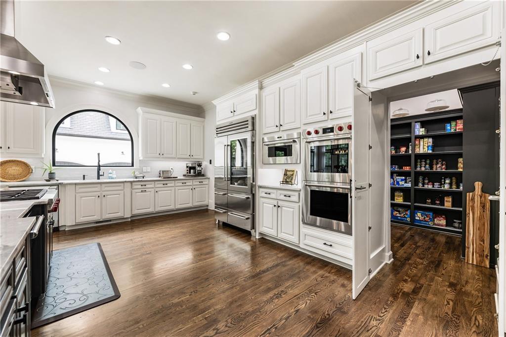 15595 Birmingham Highway