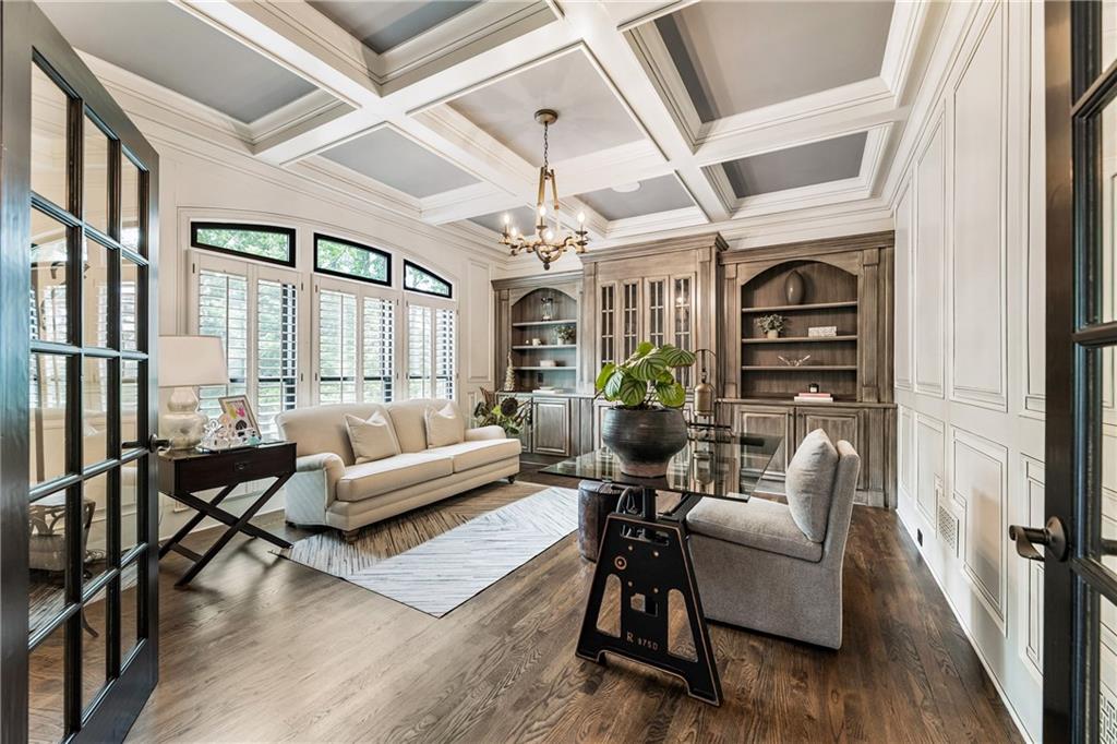 15595 Birmingham Highway