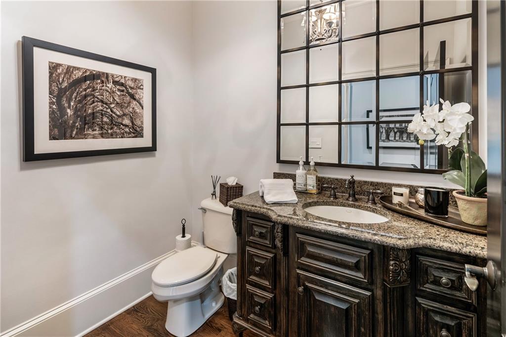 15595 Birmingham Highway