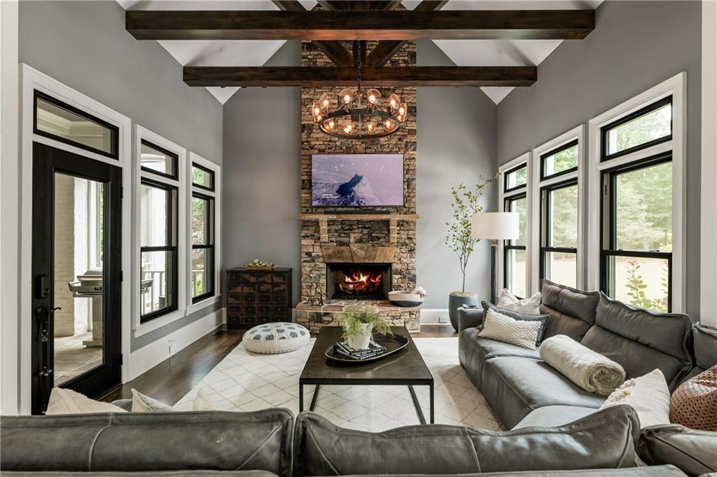 15595 Birmingham Highway