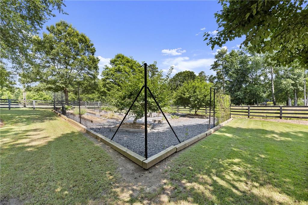 15595 Birmingham Highway