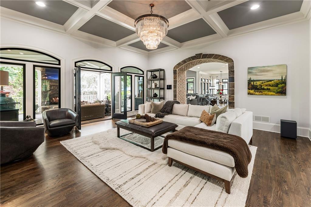 15595 Birmingham Highway