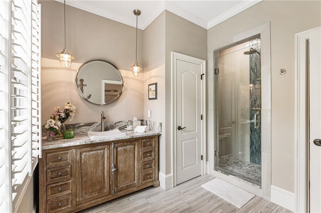 15595 Birmingham Highway