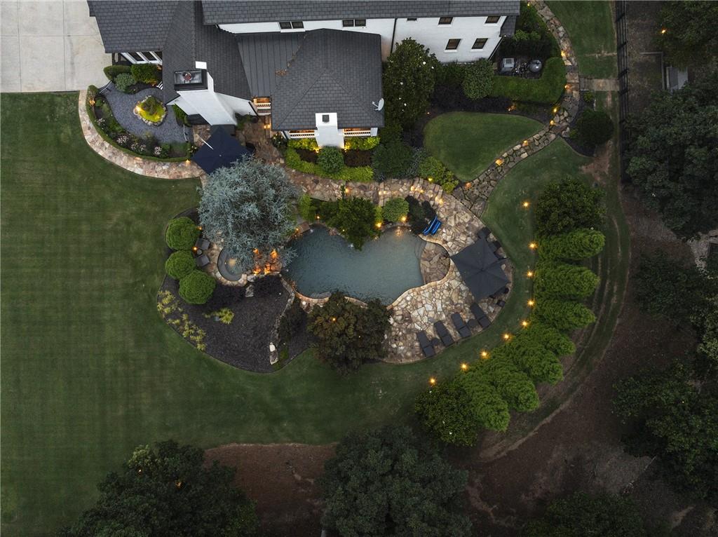 15595 Birmingham Highway