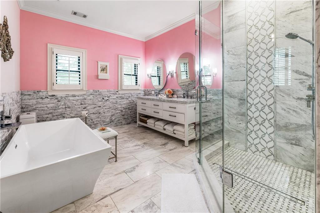 15595 Birmingham Highway