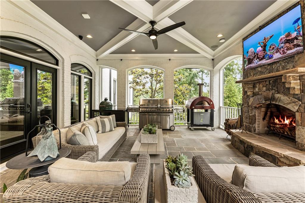 15595 Birmingham Highway