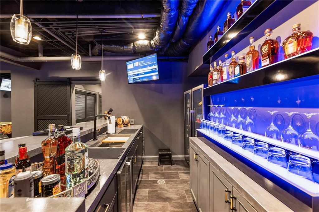 15595 Birmingham Highway