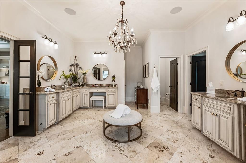 15595 Birmingham Highway