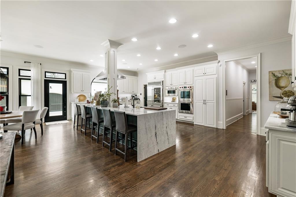 15595 Birmingham Highway