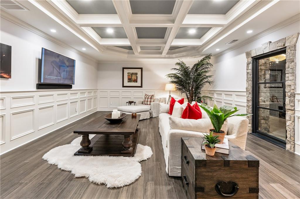 15595 Birmingham Highway