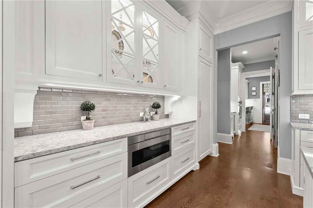 10145 Cedar Ridge Drive
