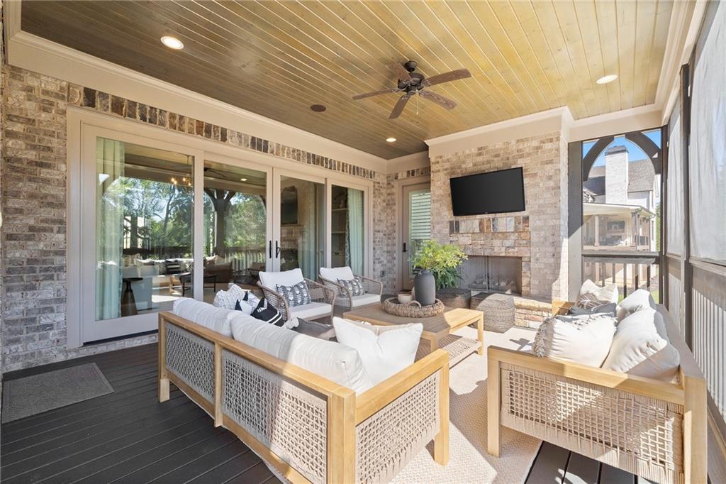 10145 Cedar Ridge Drive
